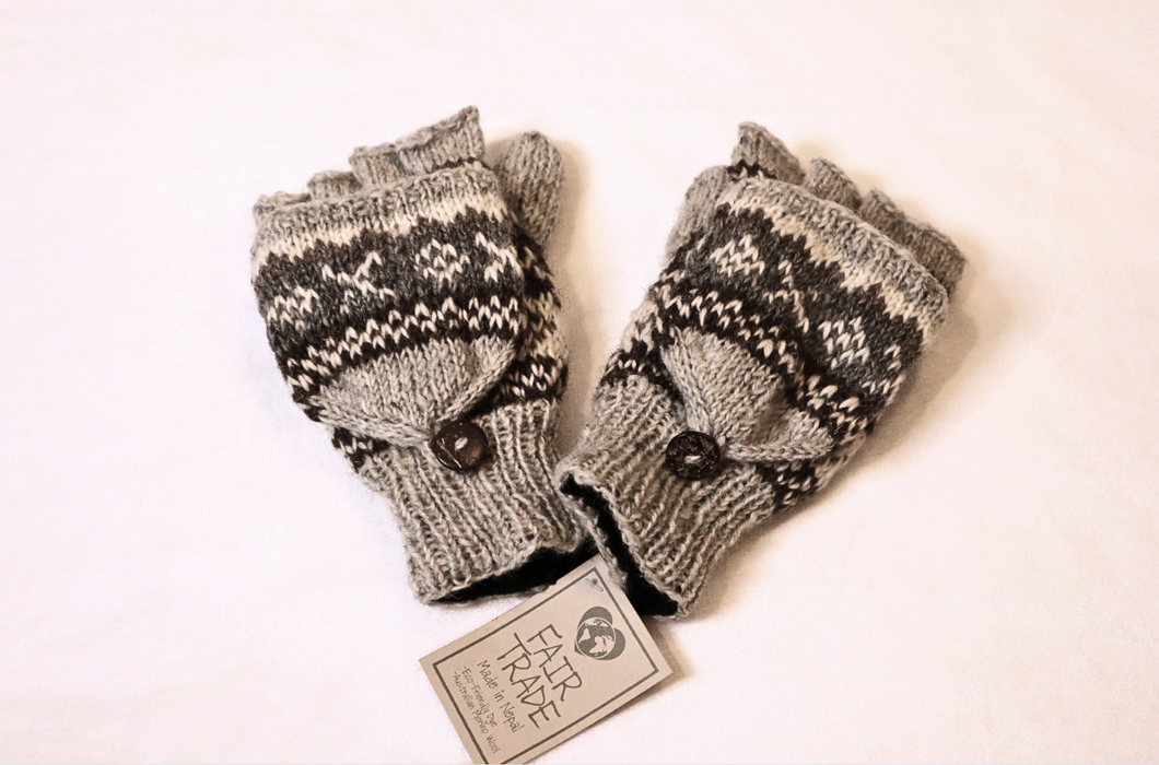 Flute Players' Knit Mittens