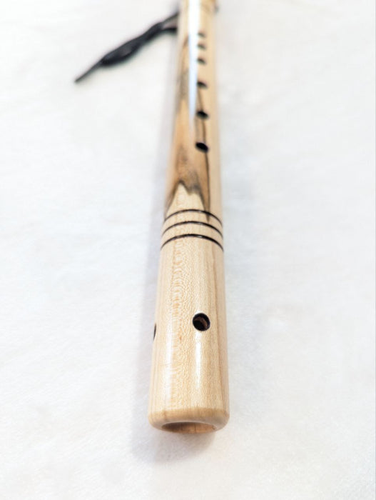 Willow Creek [B4] Native American-Style Flute